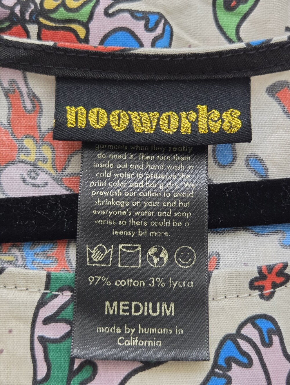 Nooworks Big Pocket Dress Bug Out Aga Giecko Medium NWOT - Picture 5 of 7